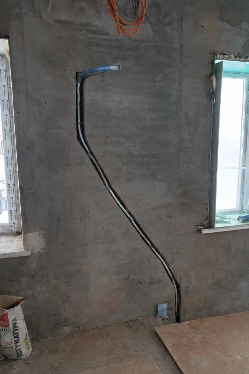 Закладка трассы кондиционера 24 BTU, 2 этаж, частный дом, Альгешево